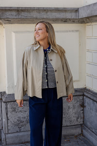 Maga - korte trench vlindermouw - beige