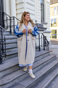 Rika - mouwloze jas - beige