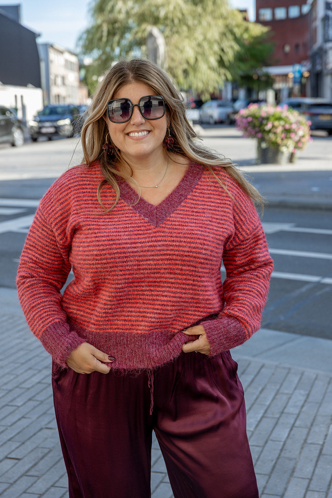 Kim - trui V hals - rood/burgundy