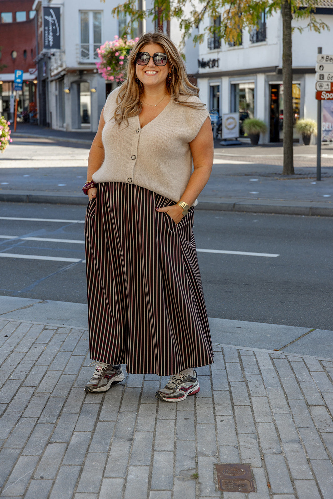 Levi - mouwloze cardigan - beige