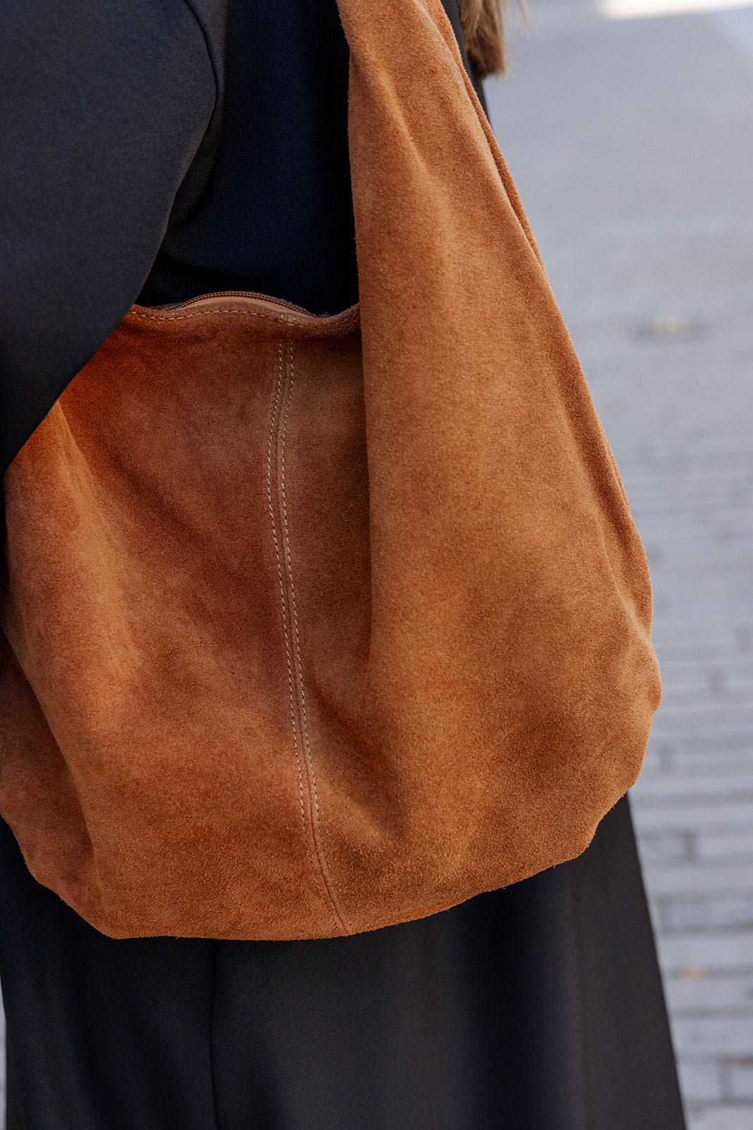 Dava - grote tas suede - cognac- laatste stuk