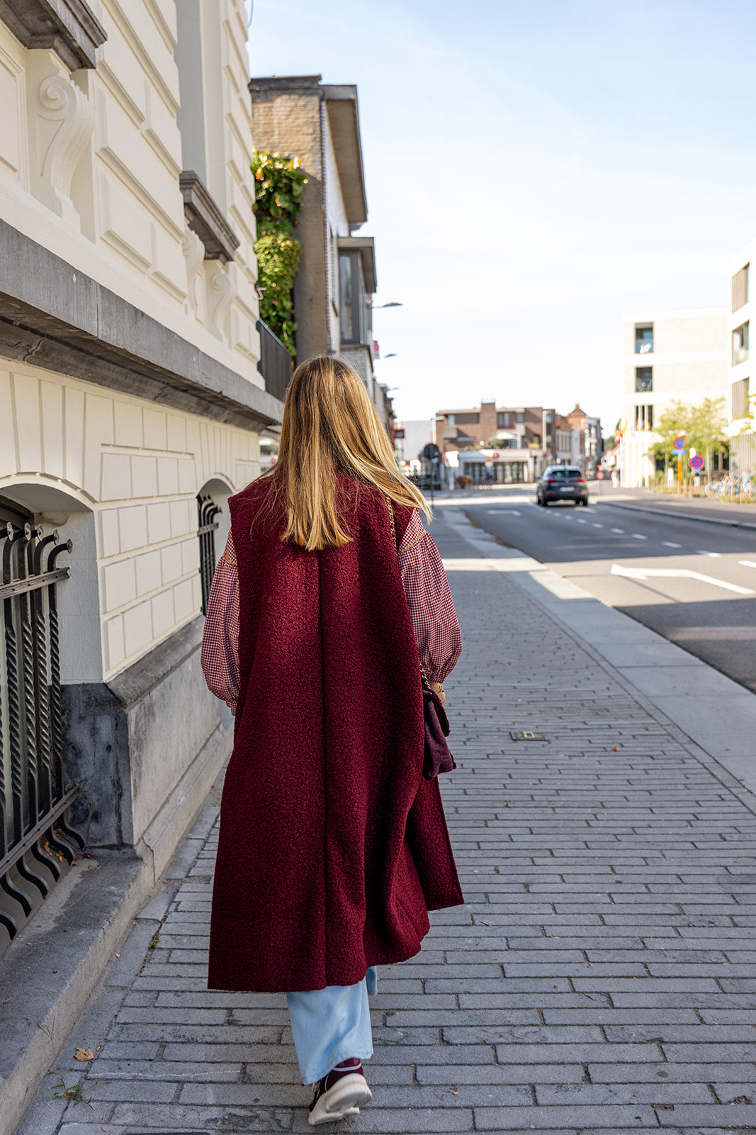 Rika - mouwloze jas - burgundy