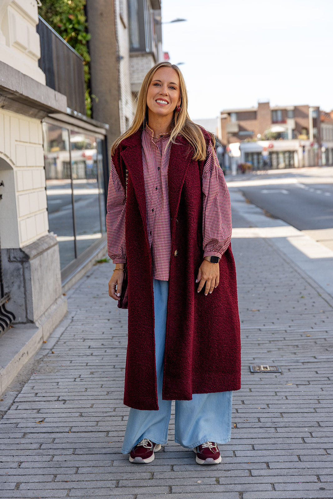 Rika - mouwloze jas - burgundy