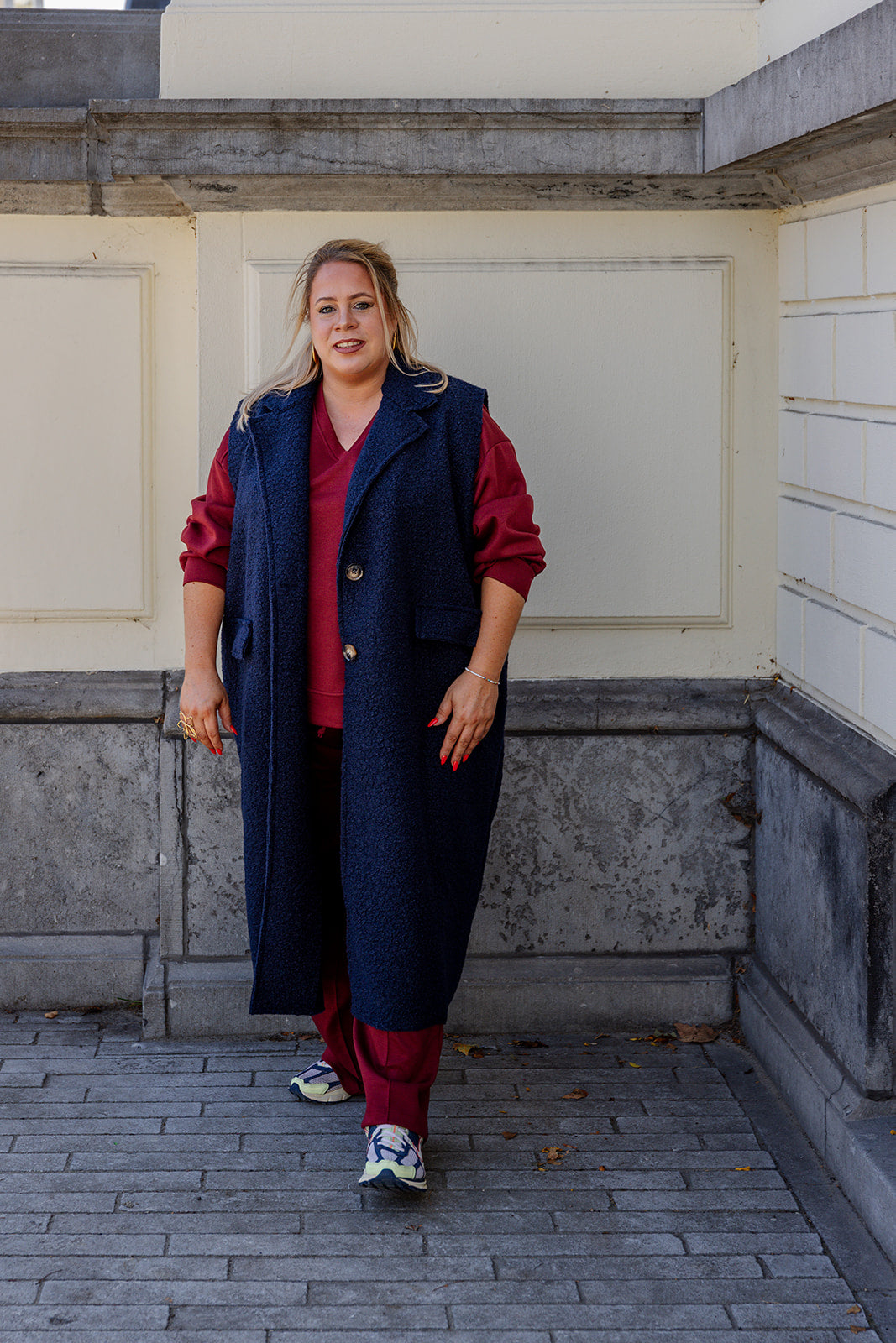Rika - mouwloze jas - marineblauw