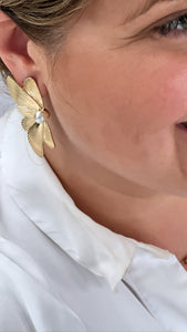 Fly- oorbellen - goud/parel