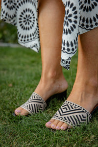 Tay - sandalen met hak - zwart/beige