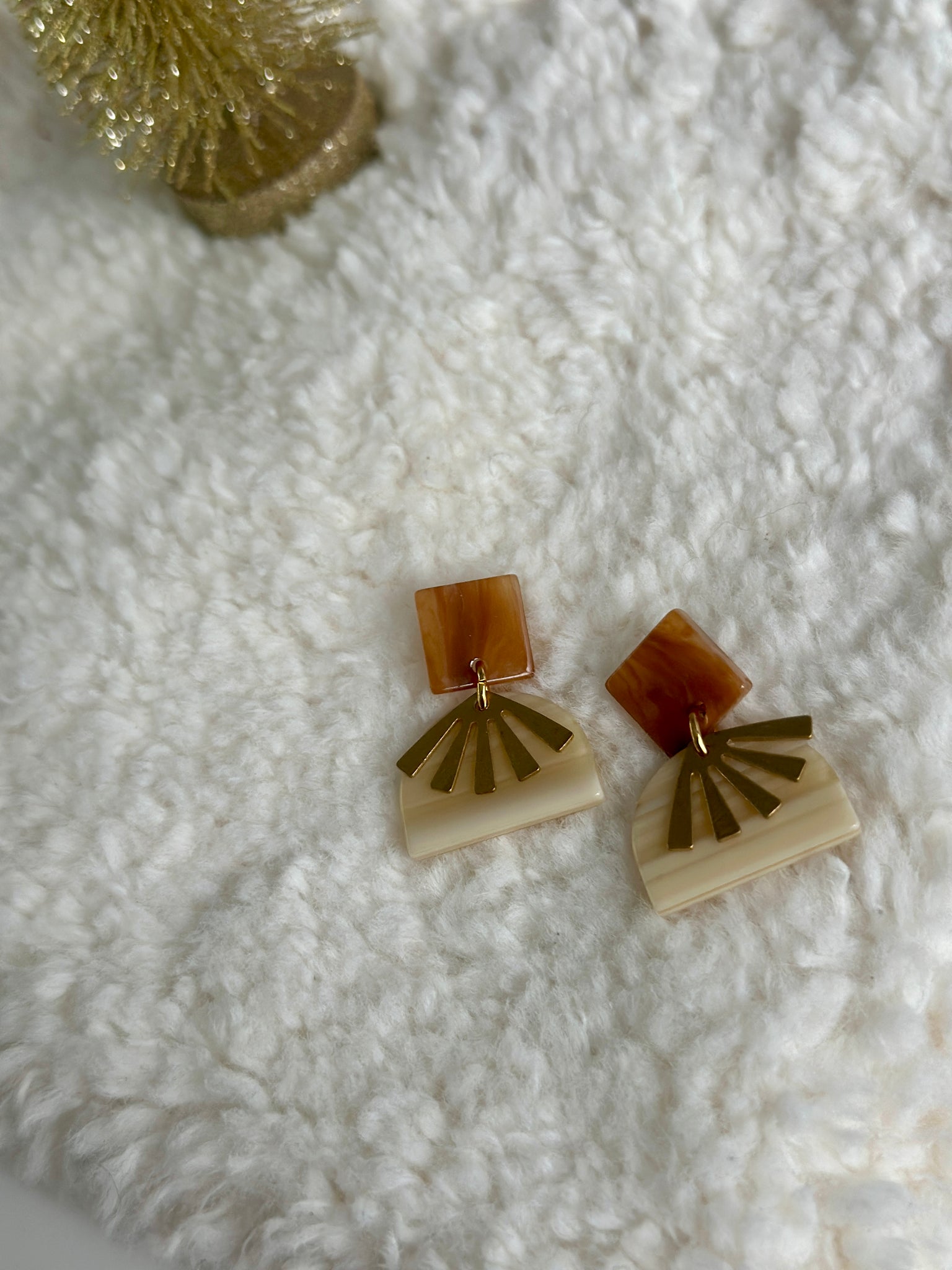 Luuk- oorbellen - ecru/cognac