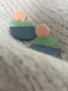 Candi- oorbellen - zalm/mint/eucalyptus