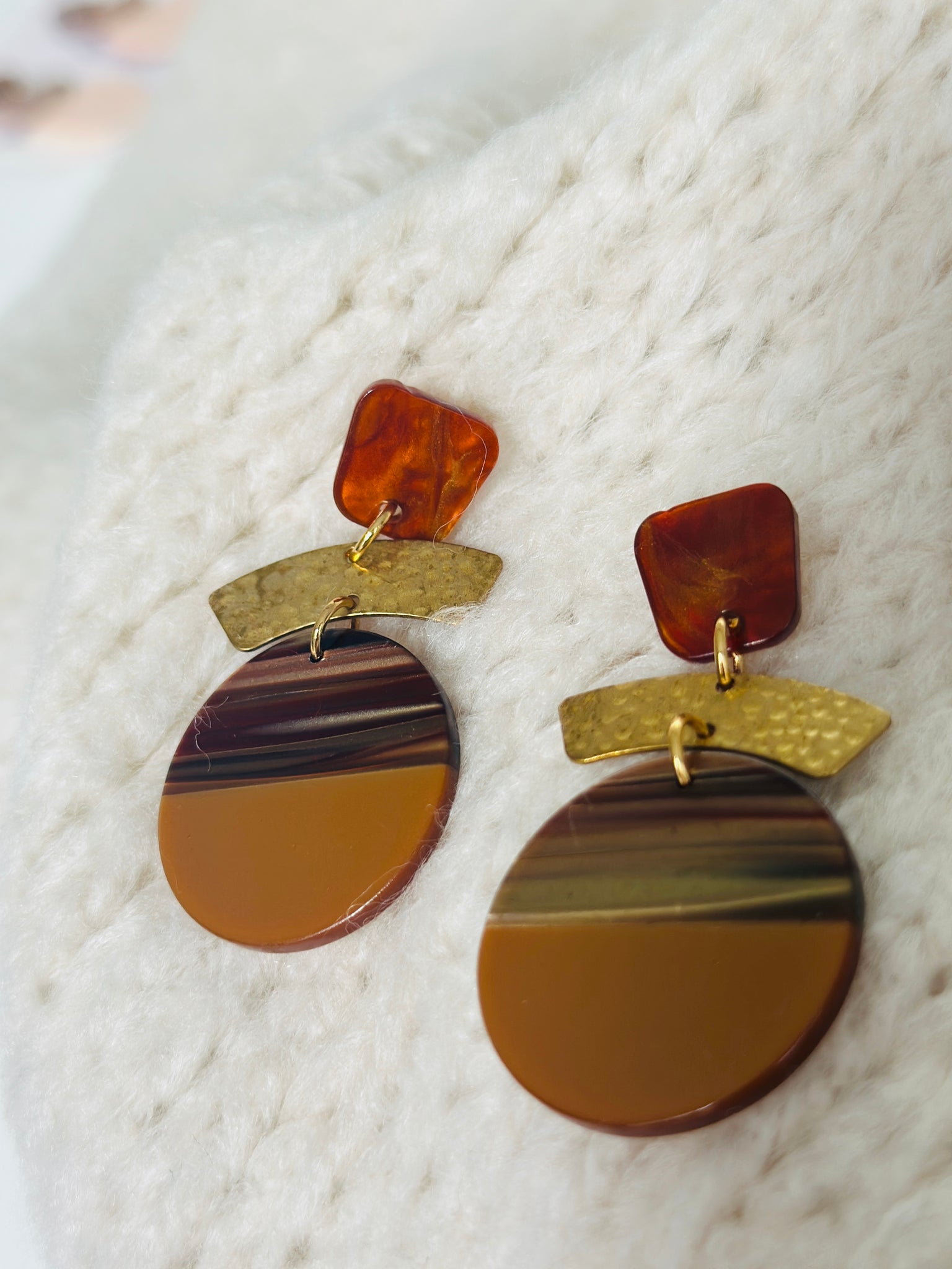 Raine- oorbellen -cognac/goud